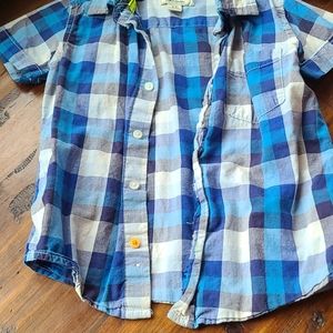 EUC Toddler Boys size 3T button down short sleeve